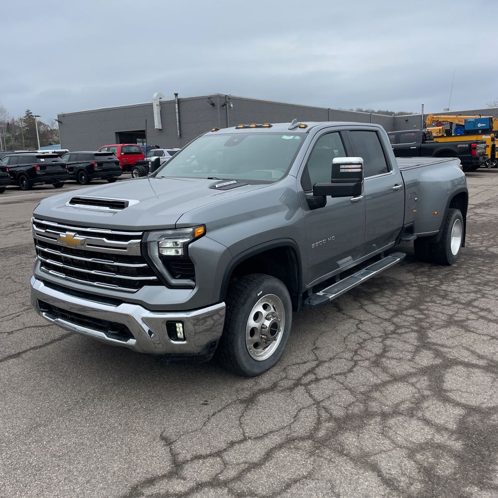 2024 Chevrolet Silverado 3500HD LTZ