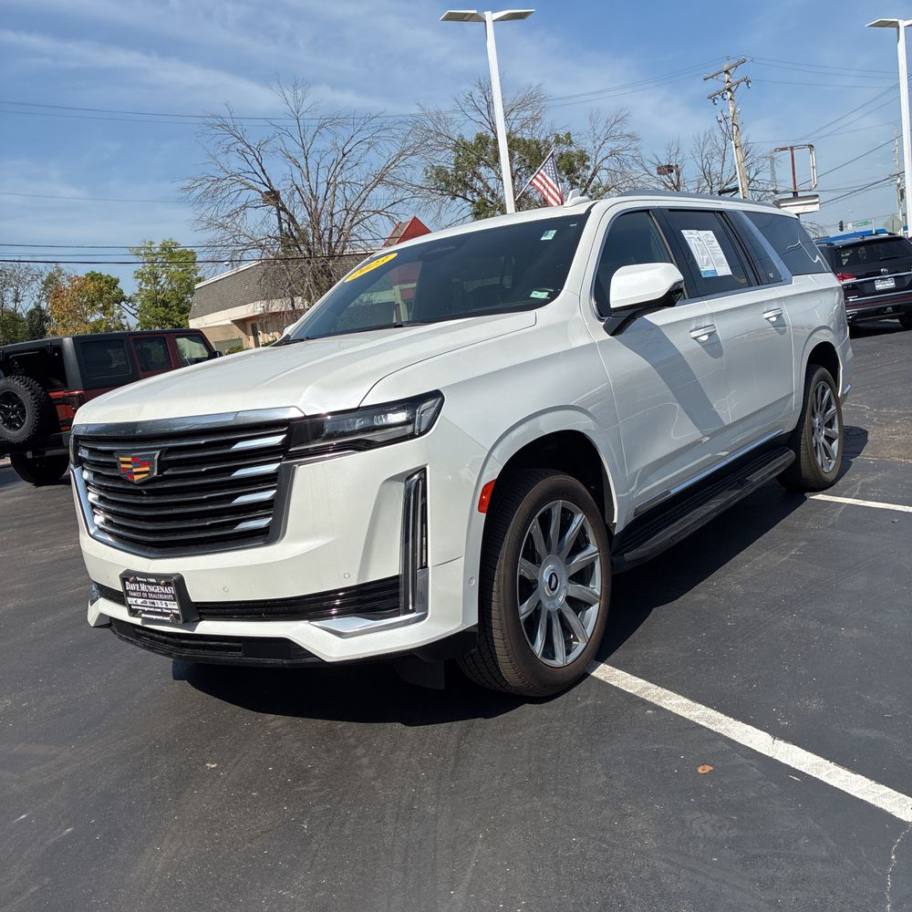 2023 Cadillac Escalade ESV Premium Luxury Platinum