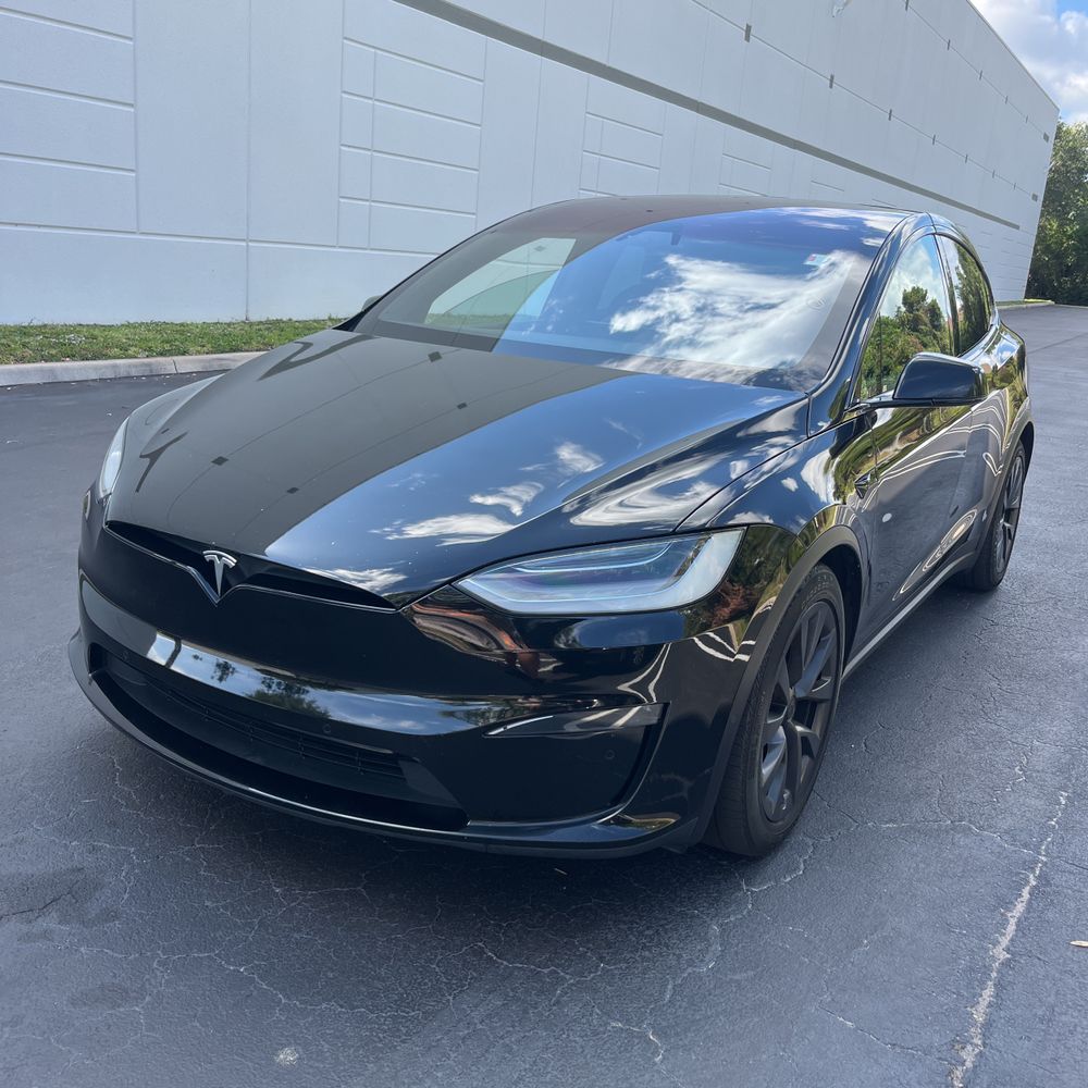 2022 Tesla Model X Plaid