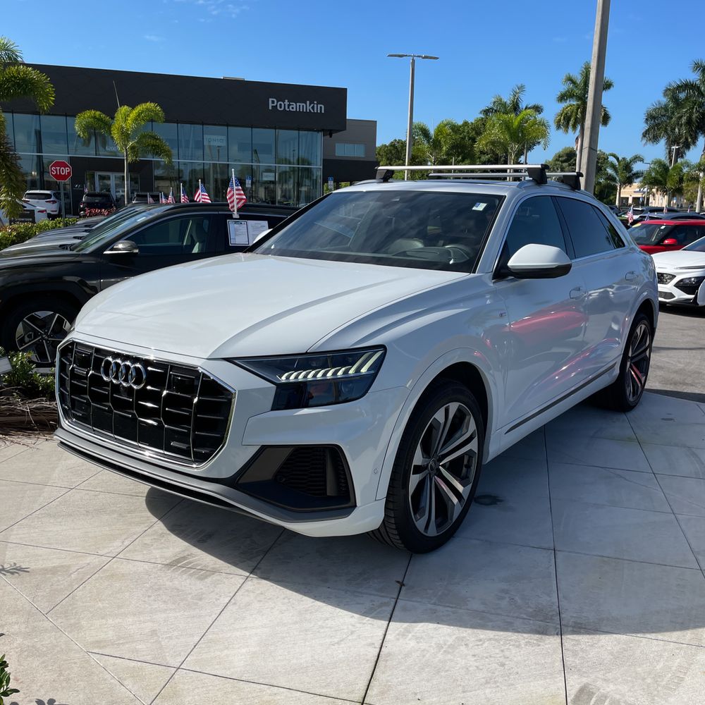 2021 Audi Q8 Prestige