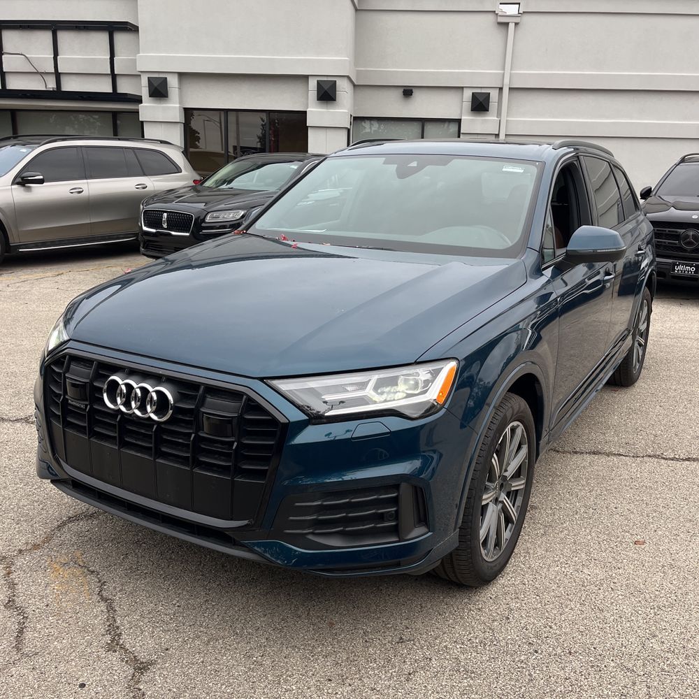 2022 Audi Q7 Premium Plus 45 TFSI