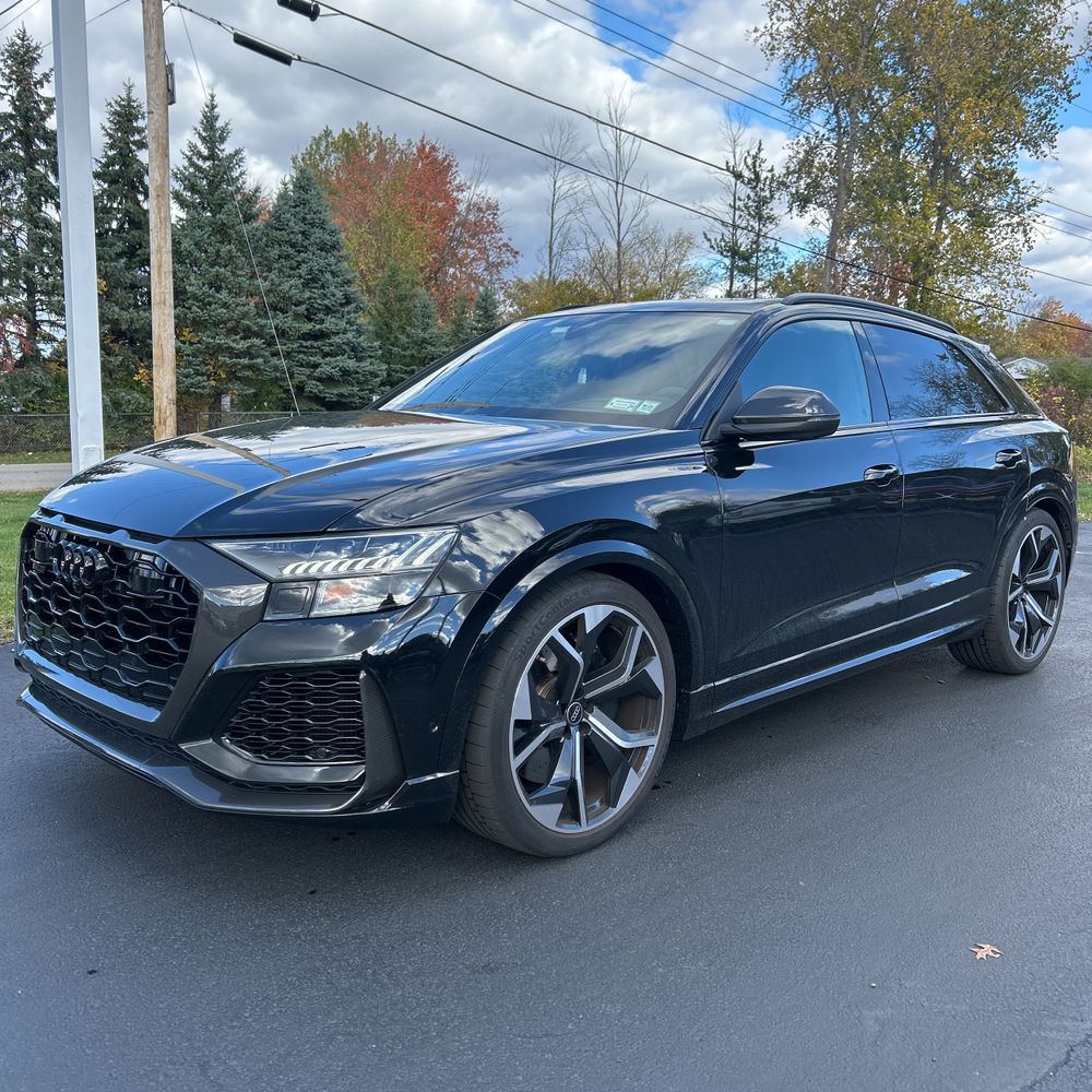 2024 Audi RS Q8 Base